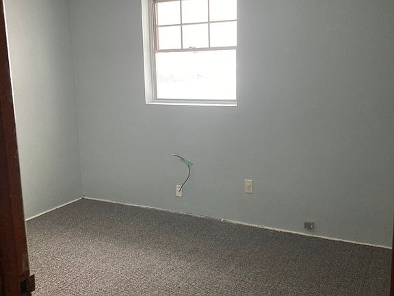 5th image of 522 W 9th St #522