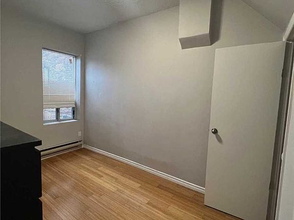 3rd image of 678 Bathurst St #2