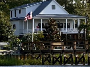 1507 E Yacht Dr NE, Oak Island, NC 28465