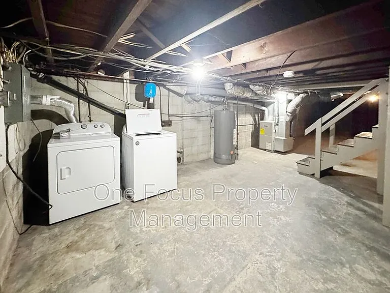 1154 Park Ave — Photo 12