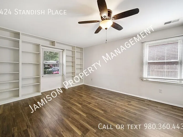 1424 Standish Pl — Photo 22