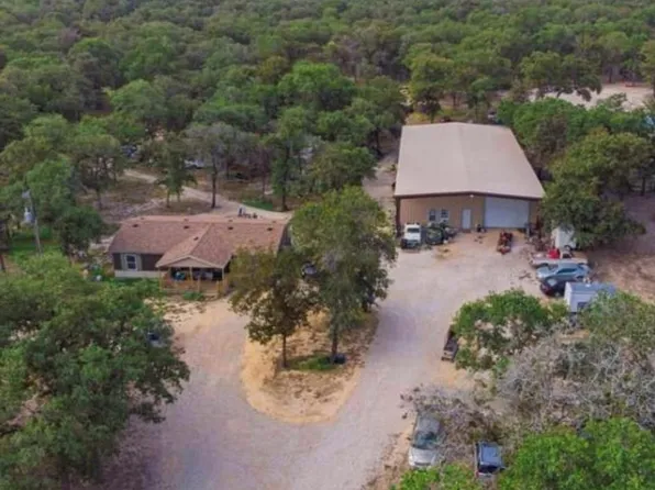 153 Deep Woods Dr, Seguin, TX 78155