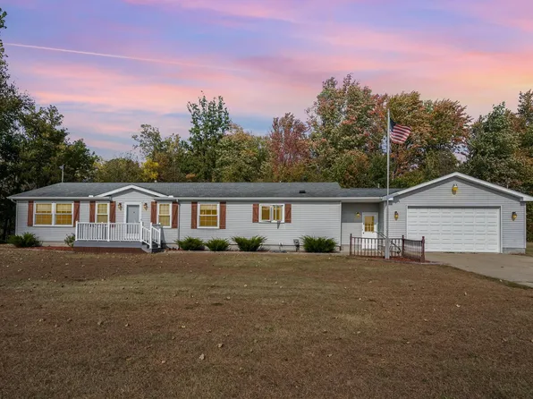 4147 Estey Rd, Rhodes, MI 48652