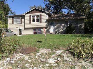 82 Topez Dr, Cherokee Village, AR 72529