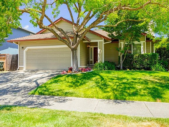 3rd image of 2448 Pinercrest Drive