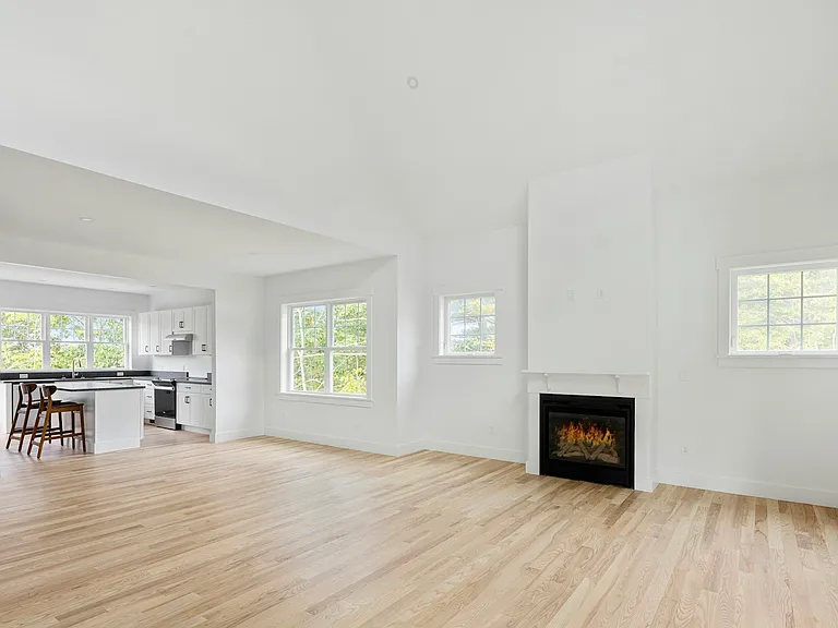 2 Honey Hill Ln — Photo 3