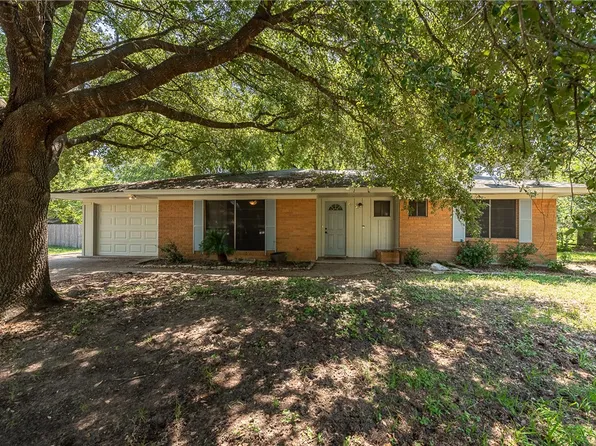 504 Redbud St, Caldwell, TX 77836