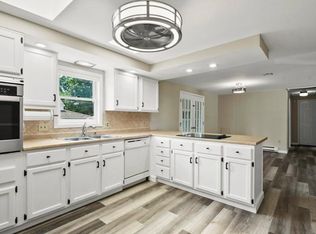 25 Carver St #1, Worcester, MA 01604