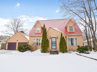 20 Elm Ave, Augusta, ME 04330