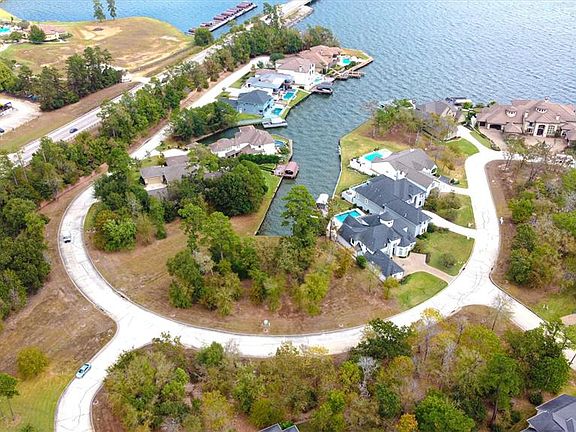 3rd image of 174 Bentwater Bay Dr
