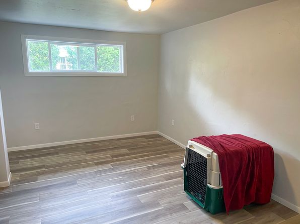 1410 W 1st St #1, Merrill, WI 54452