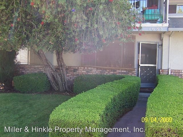 2nd image of 1683 Ontario Dr APT 1