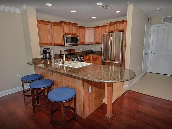 5th image of 7685 Heritage Crossing Way