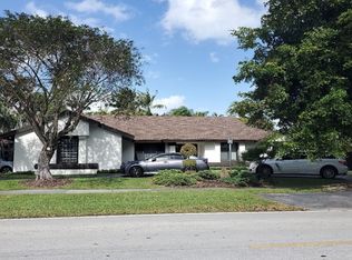 8101 SW 144th St, Palmetto Bay, FL 33158