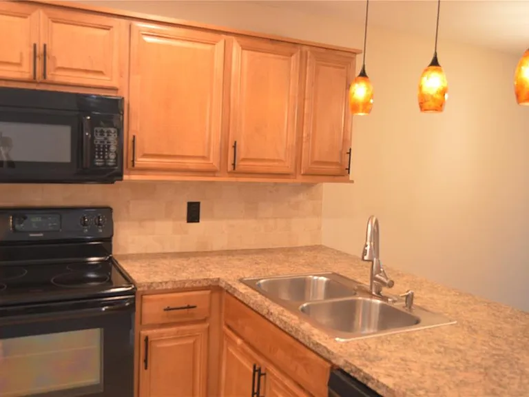 3001 Stillwell Ct — Photo 5