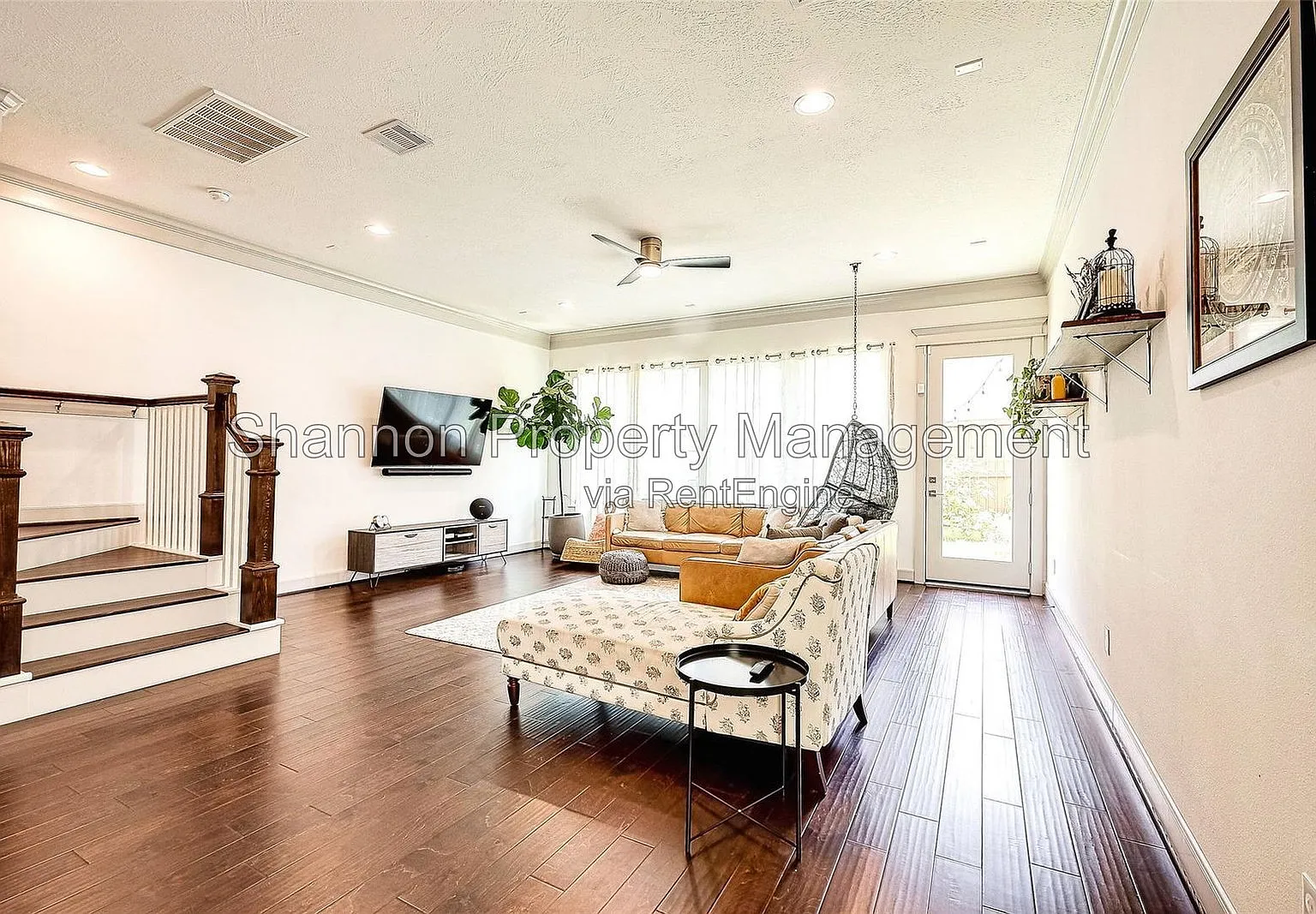 3 bed, 2.5 bath, 2469 sqft, $3,345 — Photo 4