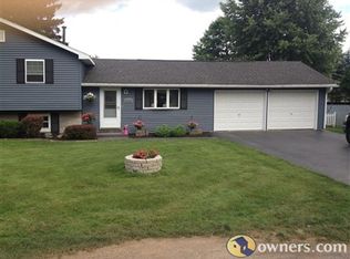 6362 Lakeshore Rd, Cicero, NY 13039