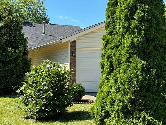 2nd image of 6649 Sunbury Dr