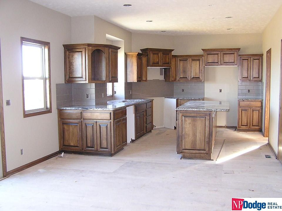 2nd image of 2709 N 191st St
