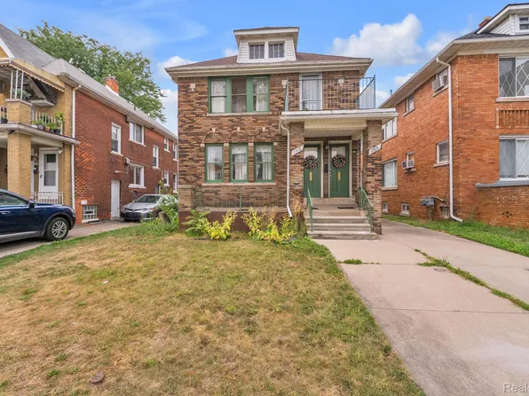 7313 Emanon St, Dearborn, MI 48126