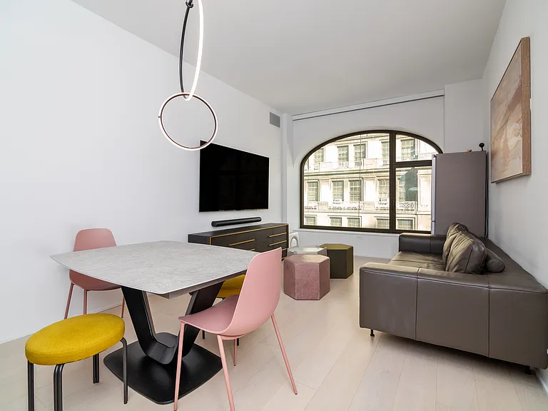 130 William St #12C — Photo 3