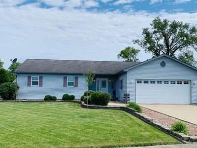 106 Horseshoe Dr, Martinton, IL, 60951