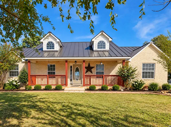 5615 fm 462, Moore, TX 78057