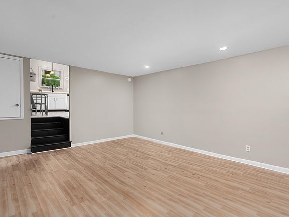5th image of 786 Winding Hills Ln