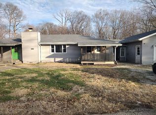 2915 N Beecher Pl, West Terre Haute, IN 47885