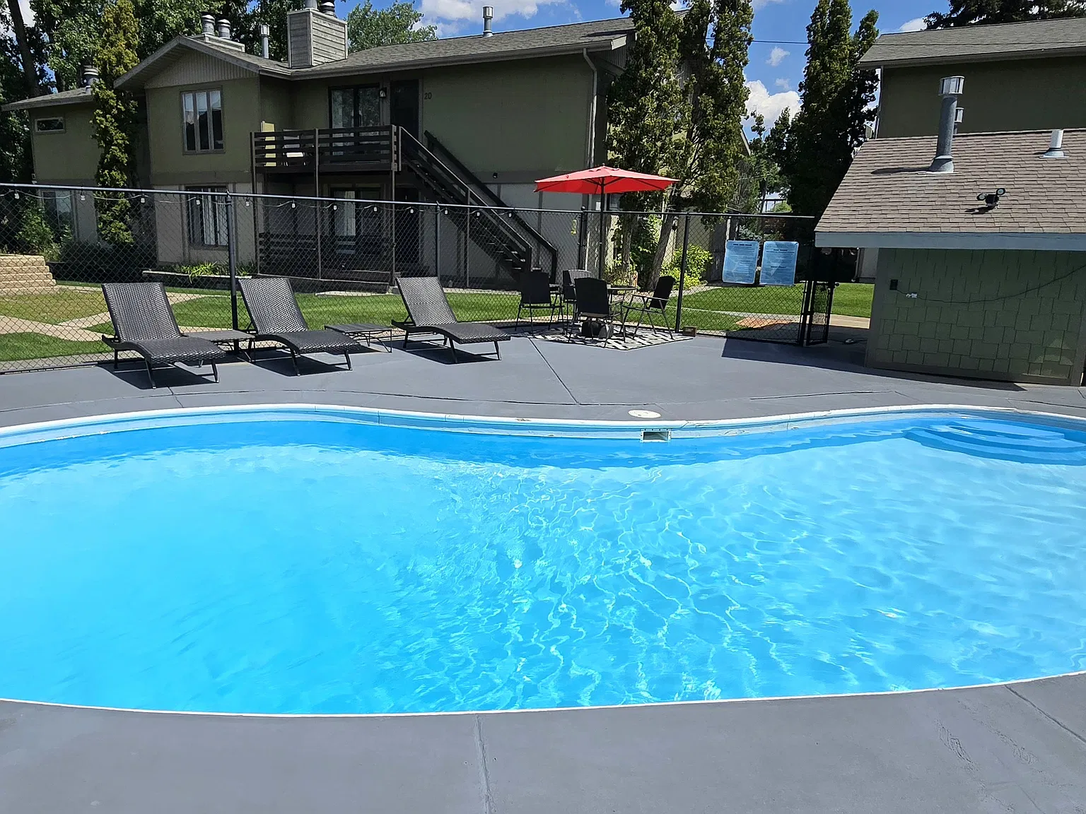 2 bed, 825 sqft, $1,375 — Photo 3