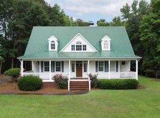 8145 Bennett Ln, Gainesville, GA 30506