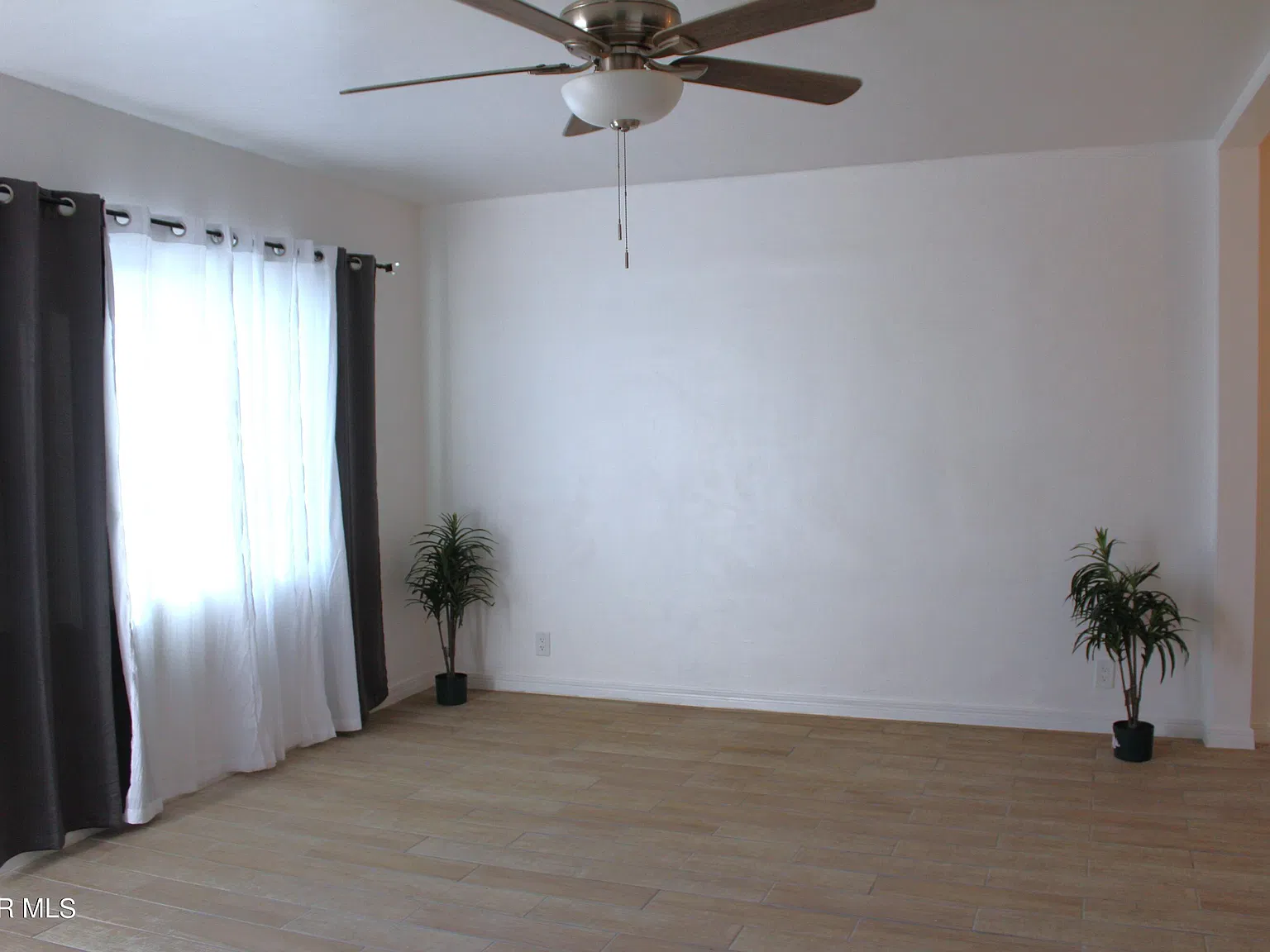 2 bed, 2.0 bath, 992 sqft, $1,450 — Photo 4