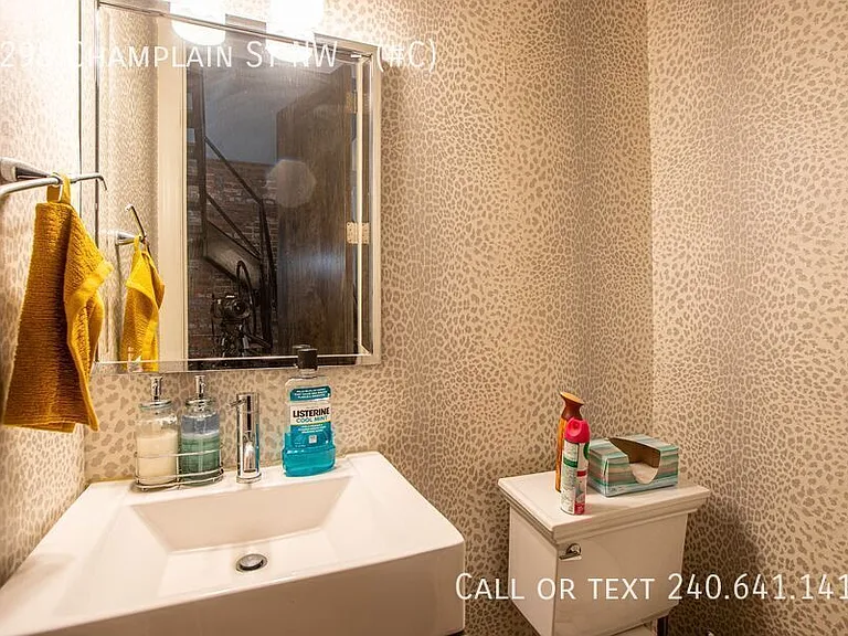 2298 Champlain St NW #C — Photo 41