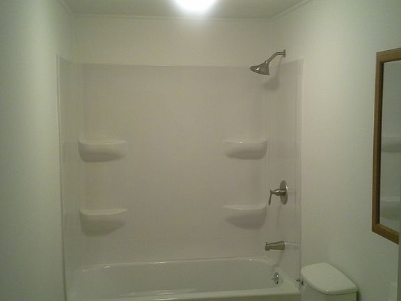 5th image of 408 E Sycamore St