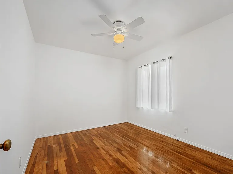 26015 Crest Rd — Photo 13