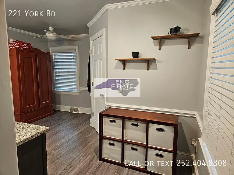 221 York Rd — Photo 6