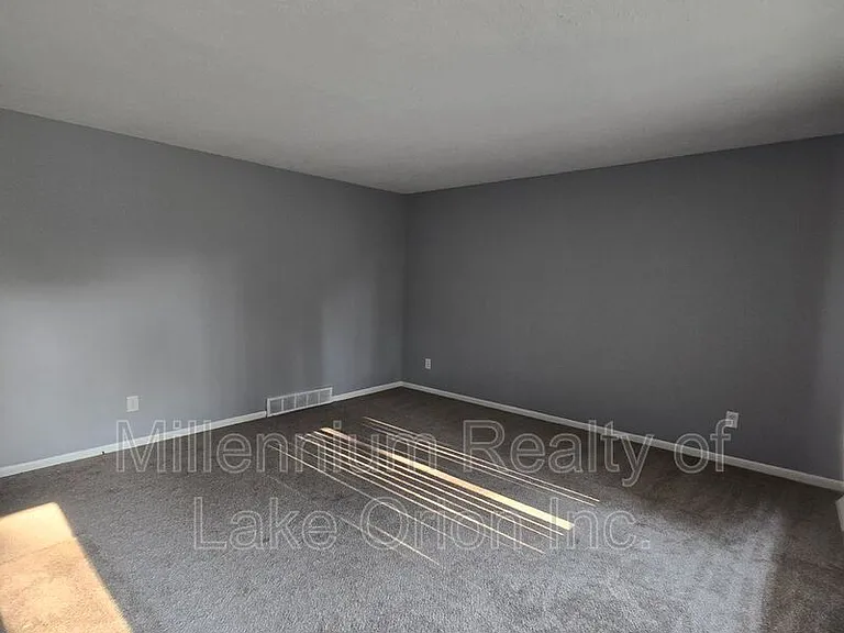 730 Harry Paul Dr — Photo 5