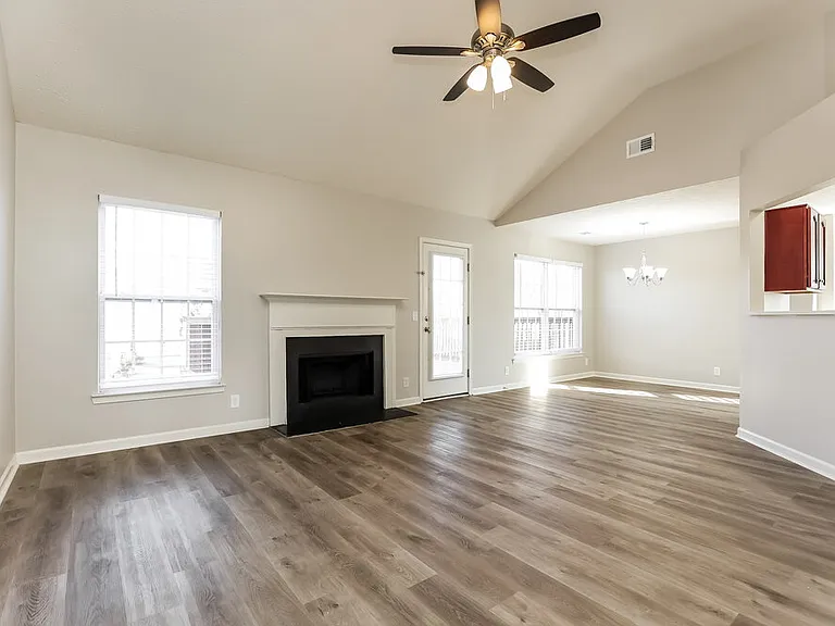 6769 Ascot Dr — Photo 4