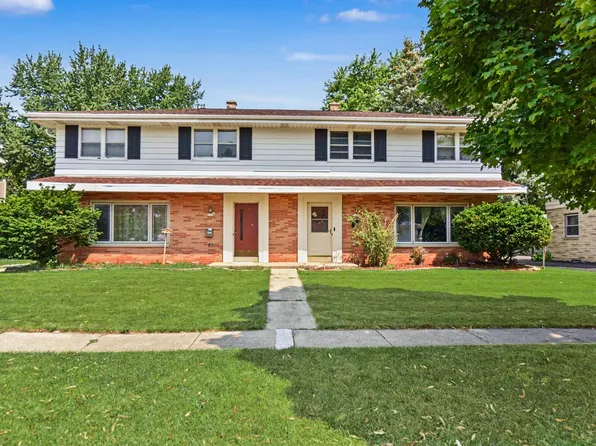 5111 Maplewood DRIVE #5113, Greendale, WI 53129