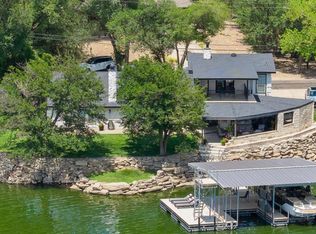 320 N Shore Dr, Amarillo, TX 79118