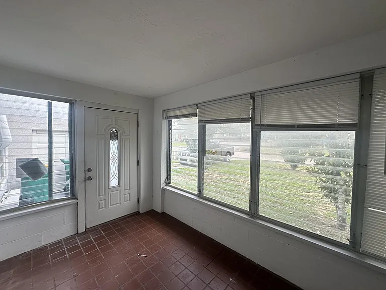 415 E McDonald Ave #1 — Photo 7
