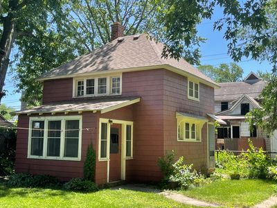 20 Carroll St, Hammond, IN, 46320