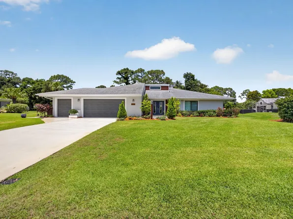 13315 Saffron Circle, Palm Beach Gardens, FL 33418