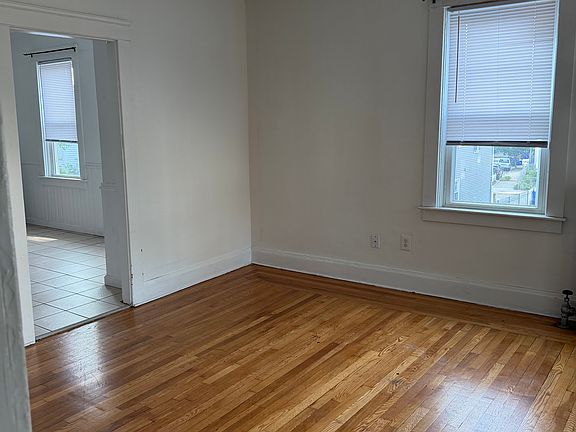 2nd image of 44 Richter St Floor 2