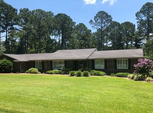 1512 Golf Club Ext, Douglas, GA 31533