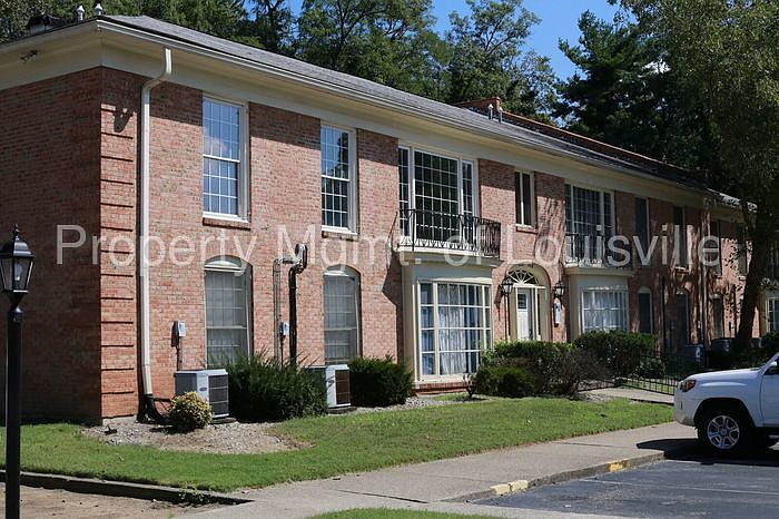 1st image of 407 Highwood Dr