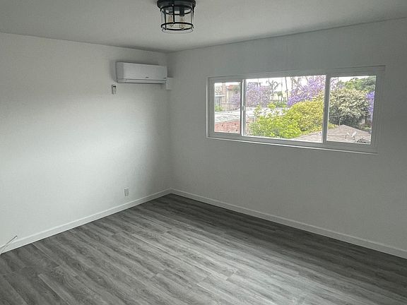 4th image of 5747 Waring Ave #8