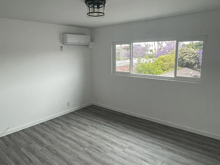 5747 Waring Ave #8 — Photo 4