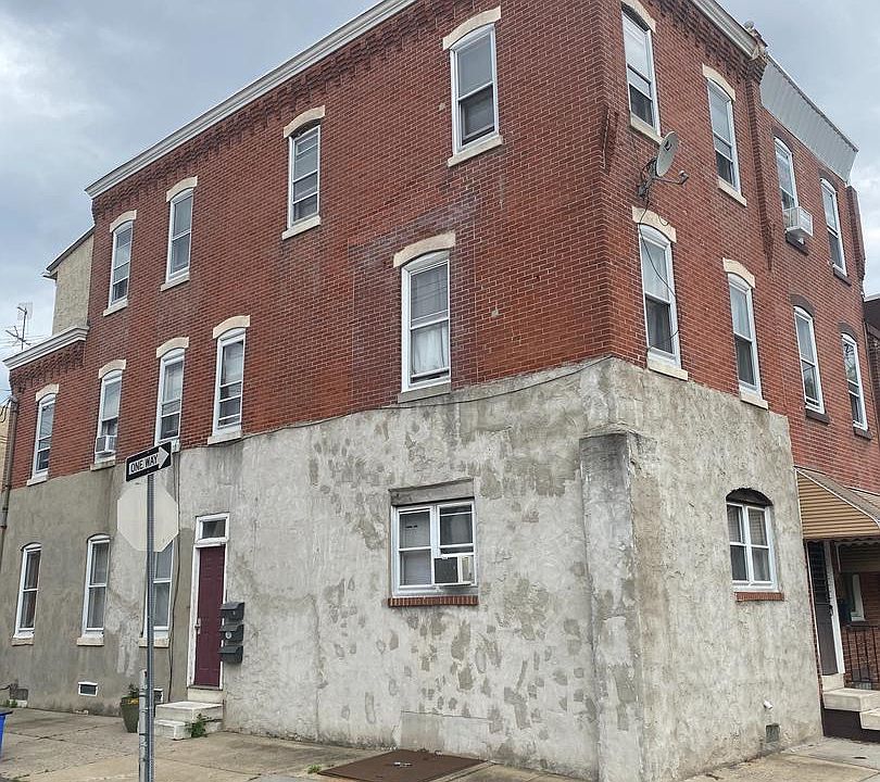 1st image of 2421 E Somerset St