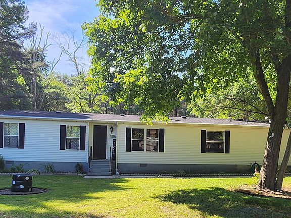5th image of 30900 Chestnut Dr